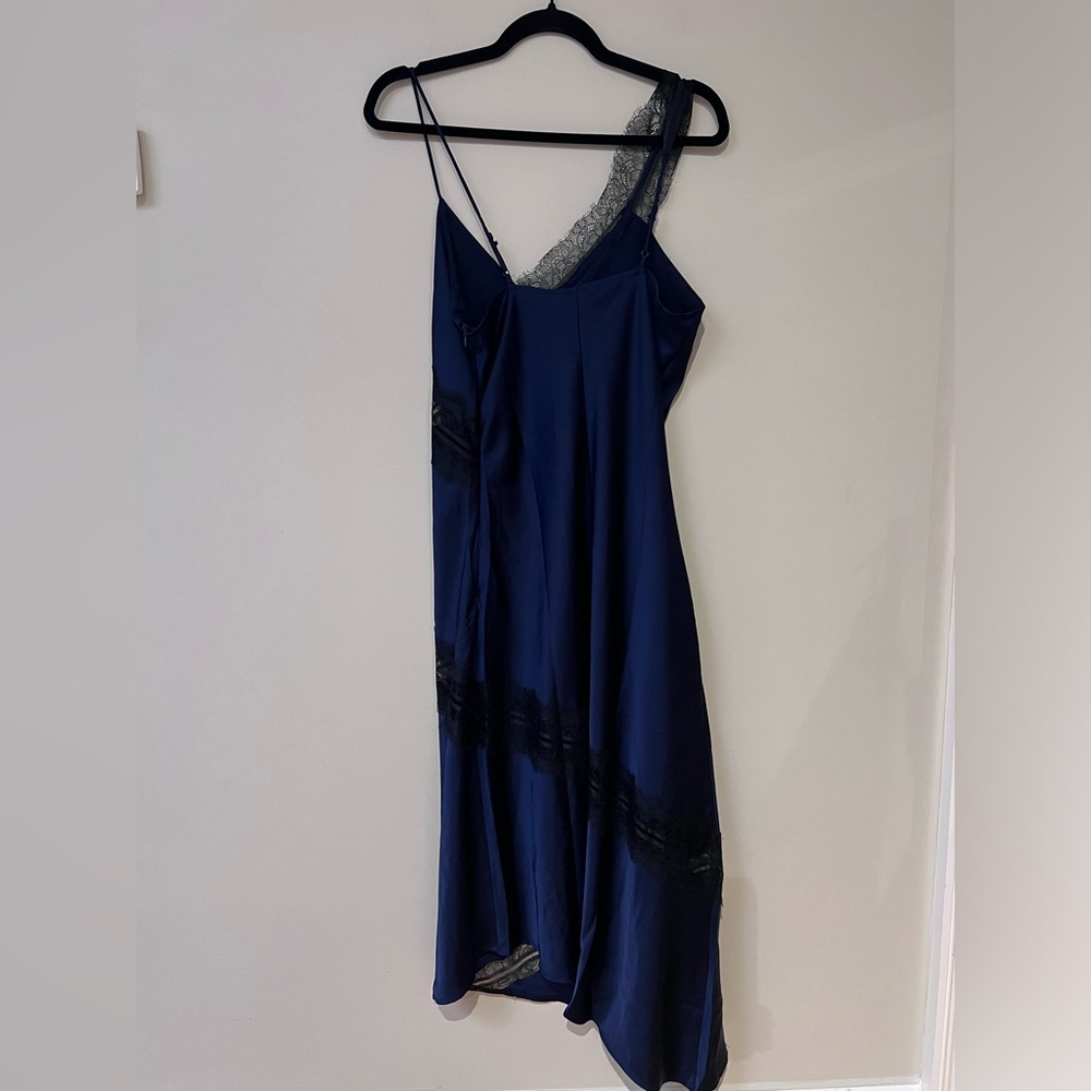House of Harlow 1960 Navy and Black Lace Slip Dress - Picture 3 of 7